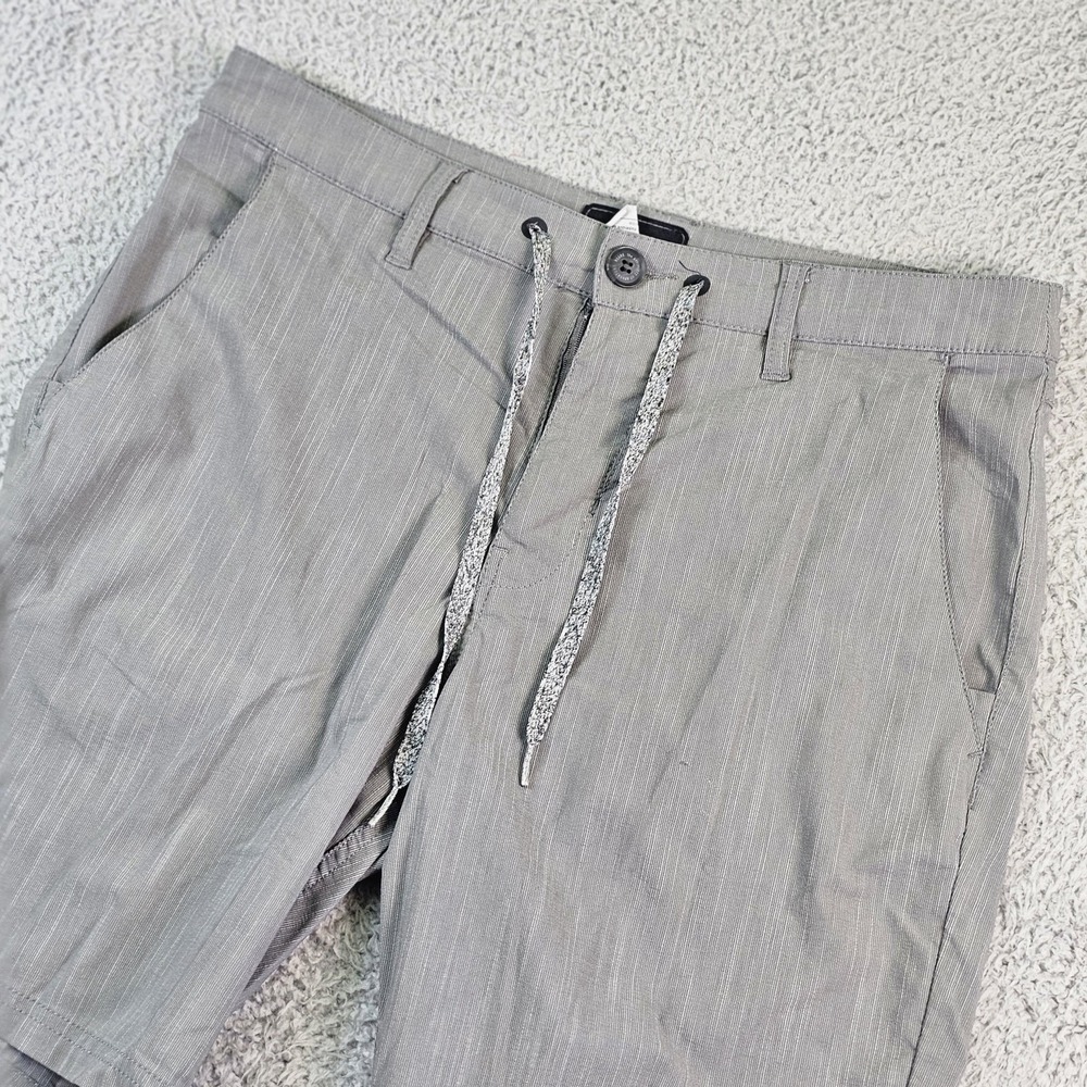 Roark Shorts Mens 32 Gray Stripe Microfiber Chino Stretch 9 Inseam Casual Travel